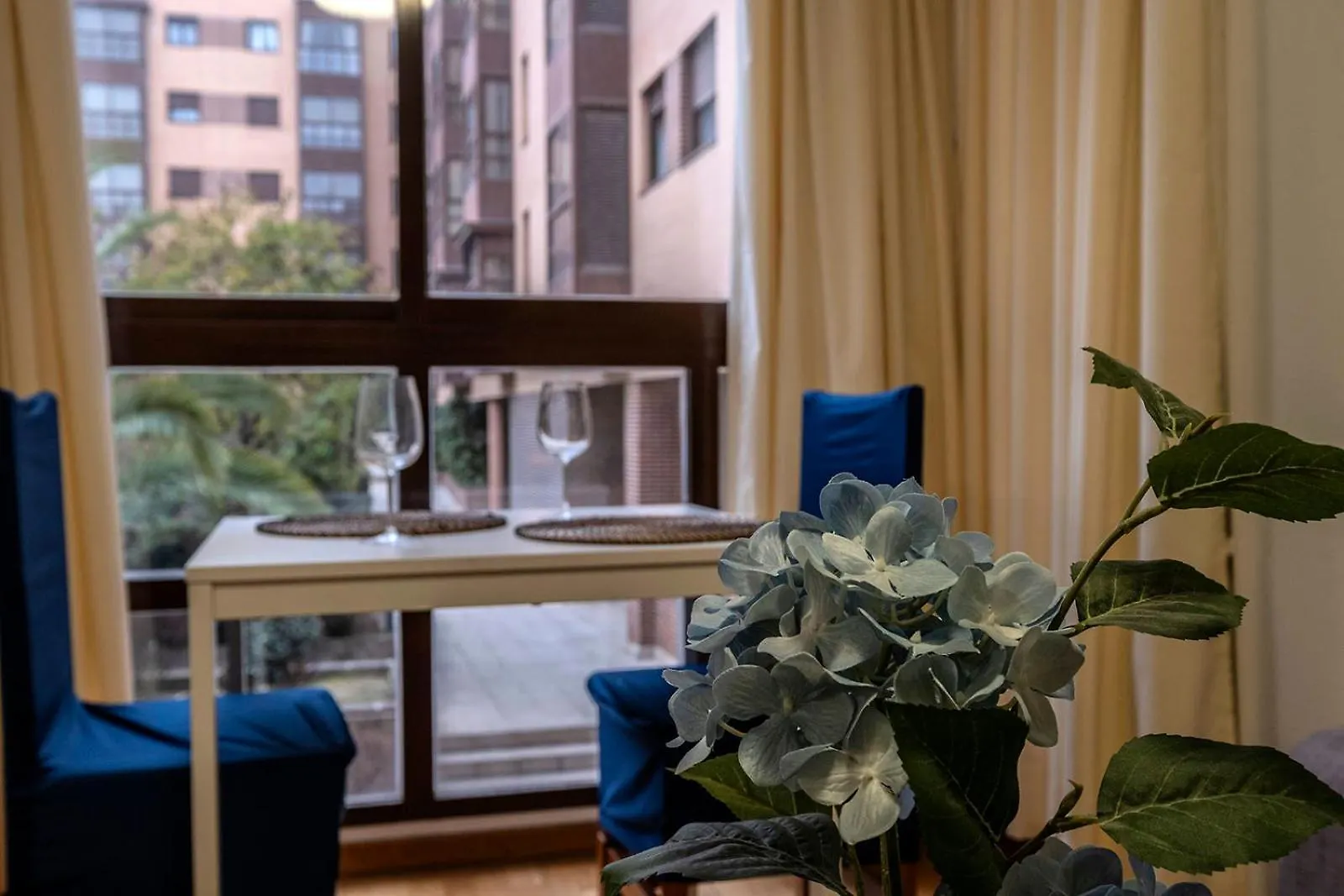 Apartamento Wanda Ifema Con Parking Y Piscina Madrid Appartement